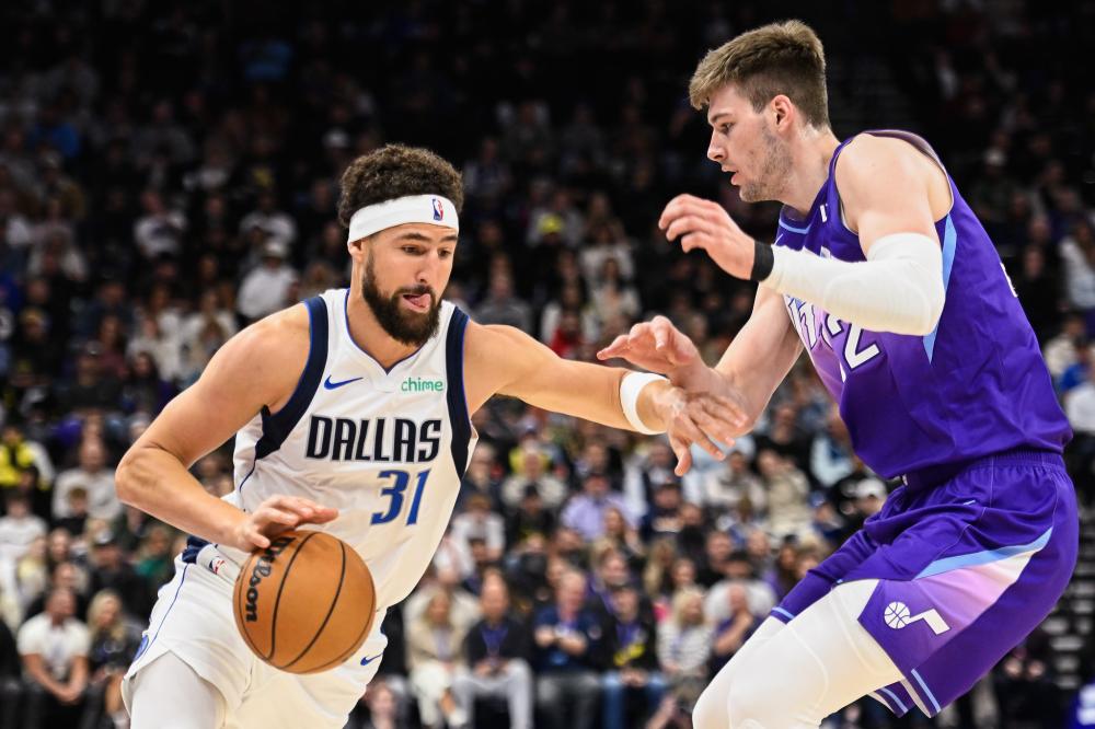 更强调他们 更强调他们