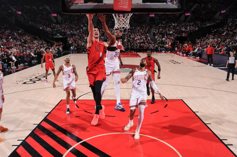 有一位来自 有一位来自