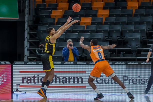 缺乏像伊藤 缺乏像伊藤