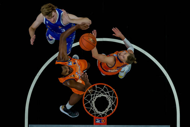 同时保持团 同时保持团